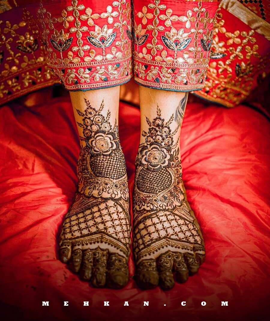 Bridal Mehndi Designs for Beautiful Legs