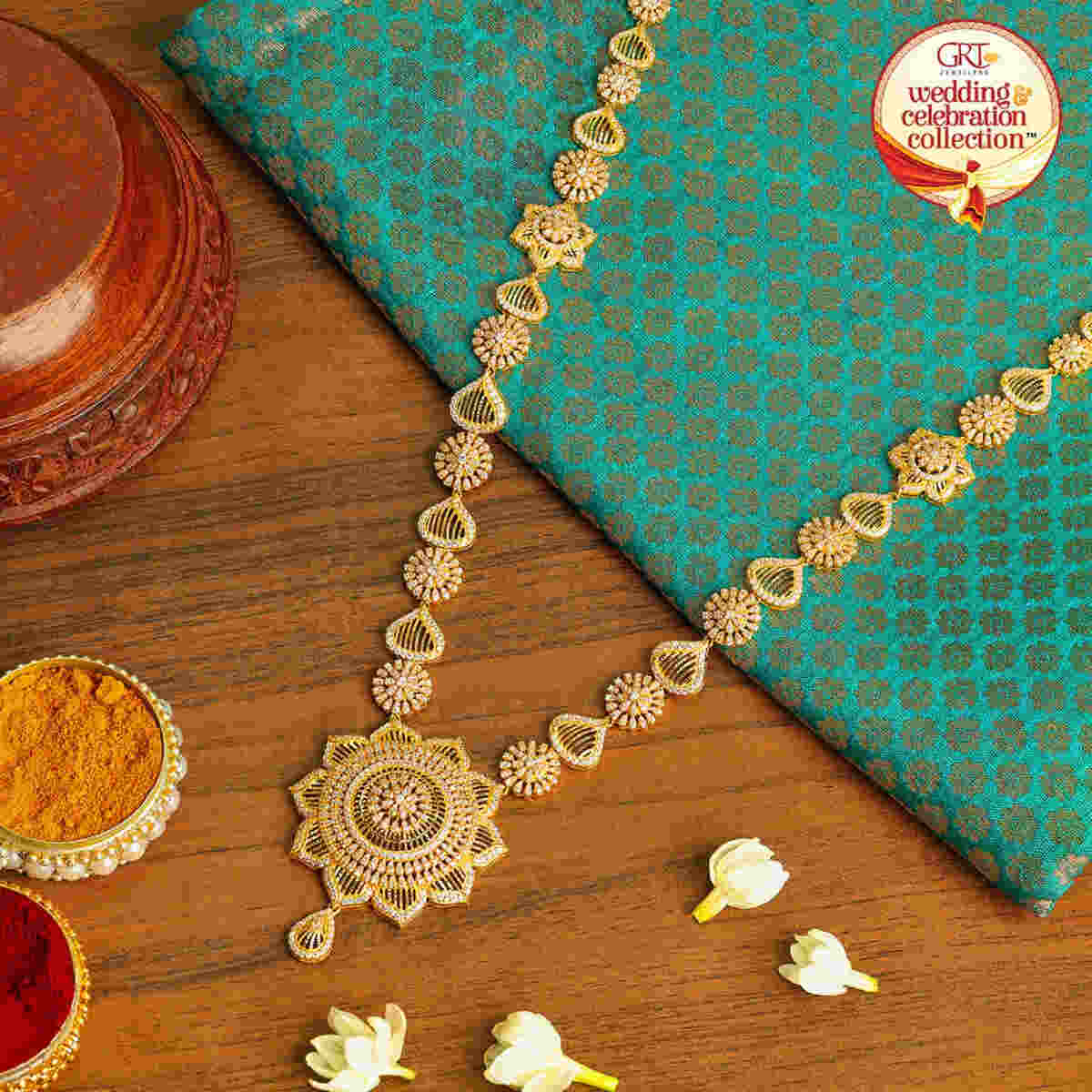 The Ultimate Guide to Long Gold Necklace Designs in 2023