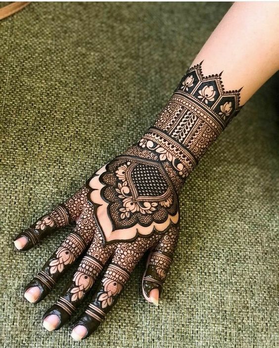 Half-Hand Mehndi Designs